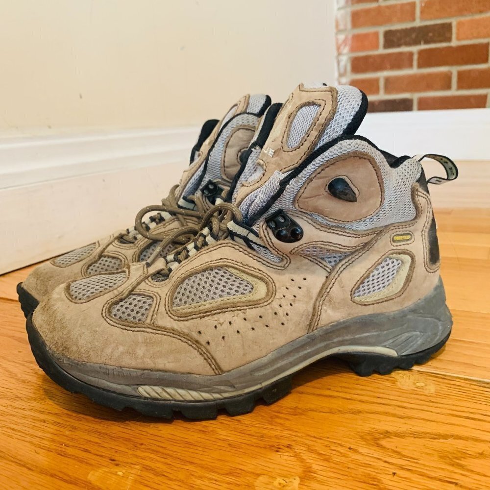 Vasque Breeze GTX #7465 Hiking Boots 9 M